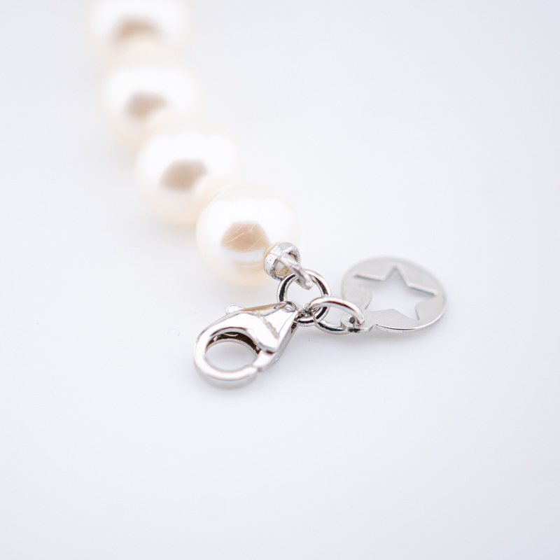 dettaglio chiusura bracciale comete gioielli oro e perle brq 112