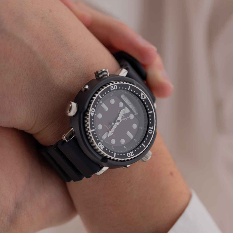 orologio-automatico-prospex-seiko-snj025p1-2 indosso Orologio Automatico Prospex Seiko SNJ025P1