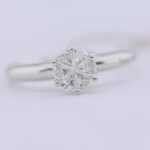 dettaglio pietra Anello Petal Cut Oro Bianco Diamanti Salvini Gioielli 20082845