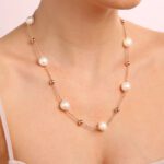 indosso Collana Gioiello Bead Lucide e Perle d'Acqua Dolce Bronzallure WSBZ01007.WPRL