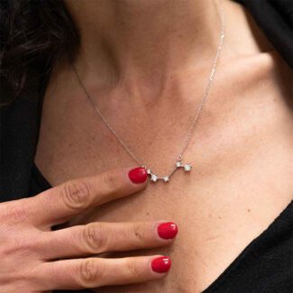 Collana Costellazioni Argento 925‰ Ariete Opera Collection CO001 indosso