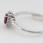 anello donna comete gioielli oro bianco 750 con diamante e rubino ovale 4x5 anb 2573 montatura