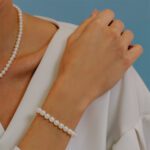 bracciale comete perle oro 750 brq 113 indosso