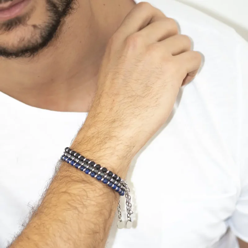 bracciale comete uomo district lapislazzuli blu ubr 922 indosso