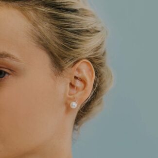 orecchini lobo oro e perle comete gioielli orp 577 indosso