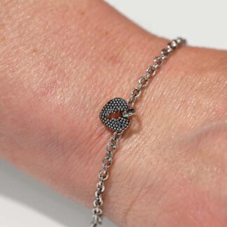 Bracciale John Richmond Broken Heart Bronzo dettaglio indosso