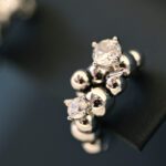 orecchini cerchio john richmond millesime JRME03BK bronzo e zirconi dettagli