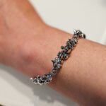 bracciale john richmond millesime bronzo jrmb03bw indosso