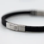 bracciale breil light cuff wild acciaio e silicone nero tj3819 dettaglio