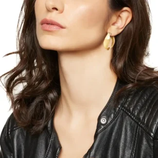 orecchini breil b whisper acciaio dorato tj3387 indosso