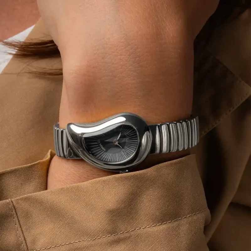 orologio-d1-milano-pure-drop-silver-d1-drbl01-indosso-donna Orologio D1 Milano Pure Drop Silver D1-DRBL01 indosso donna