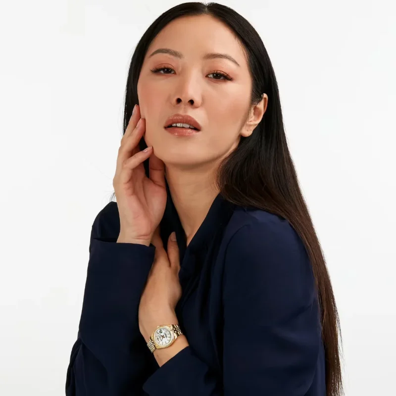 Orologio Solo Tempo Philip Watch Caribe Urban 28mm R8253597650 indosso