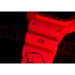 Orologio Casio G-Shock x Sfera Ebbasta Digitale Rosso DW-5600SFE25-4ER dettaglio grafico