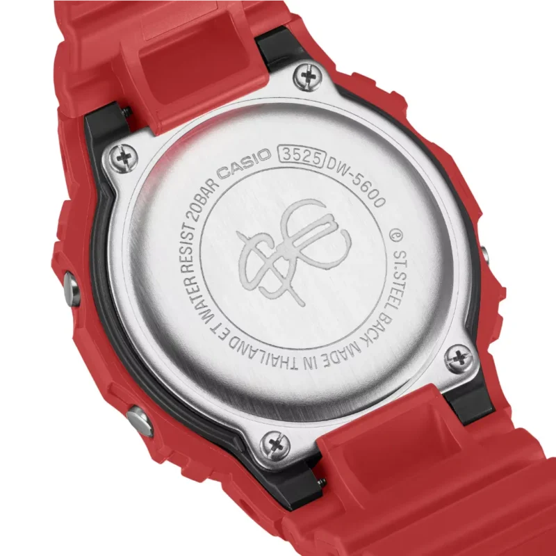 orologio-casio-g-shock-x-sfera-ebbasta-digitale-rosso-dw-5600sfe25-4er-retro Orologio Casio G-Shock x Sfera Ebbasta Digitale Rosso DW-5600SFE25-4ER retro
